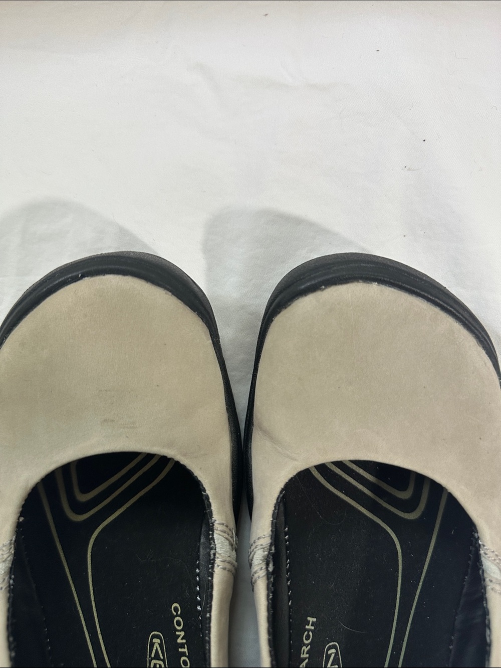 Keen Taupe Flats Size 8 - Picture 9 of 9
